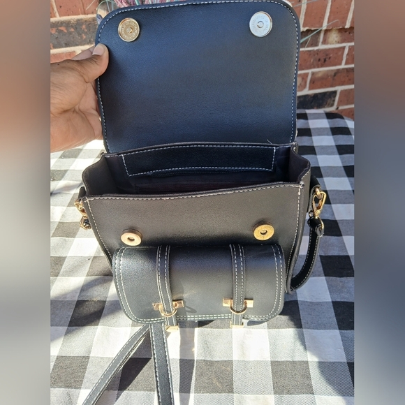 Floral Embroidered Black Crossbody Bag Black. Has Feet On Bottom. - Picture 9 of 9